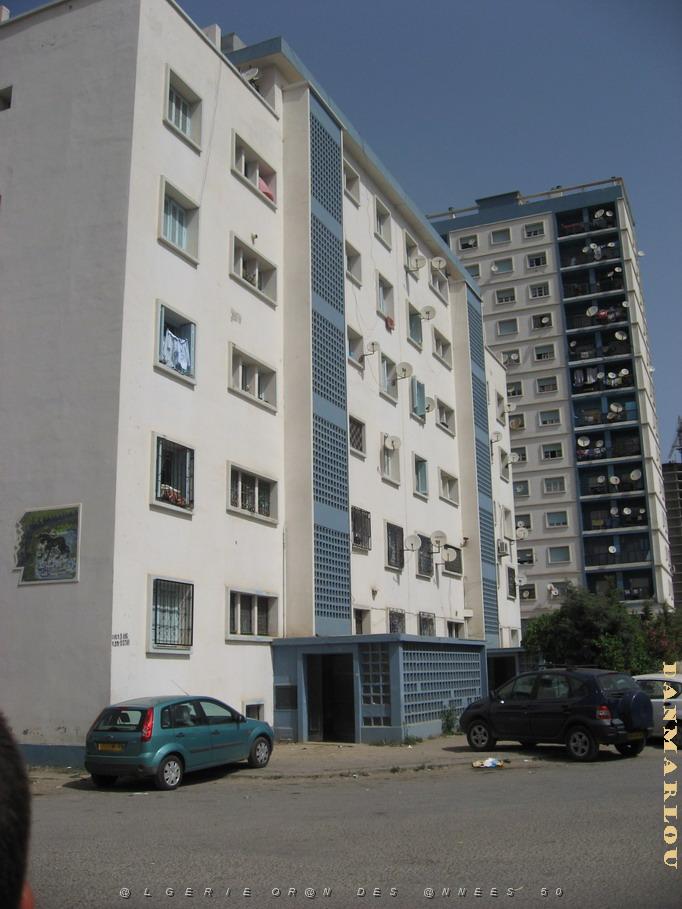 2374 cite la fontaine.jpg